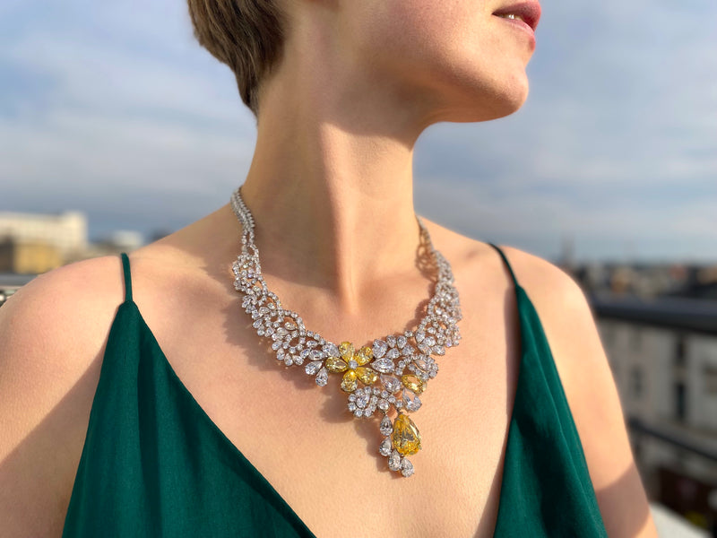 Louis Vuitton Diamond Gold Fleur Necklace